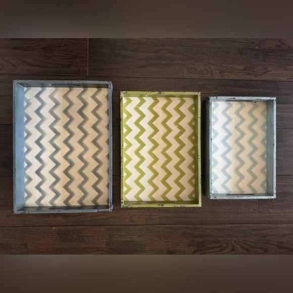 Chevron Patterned Decorative Trays - Picture 1 of 6